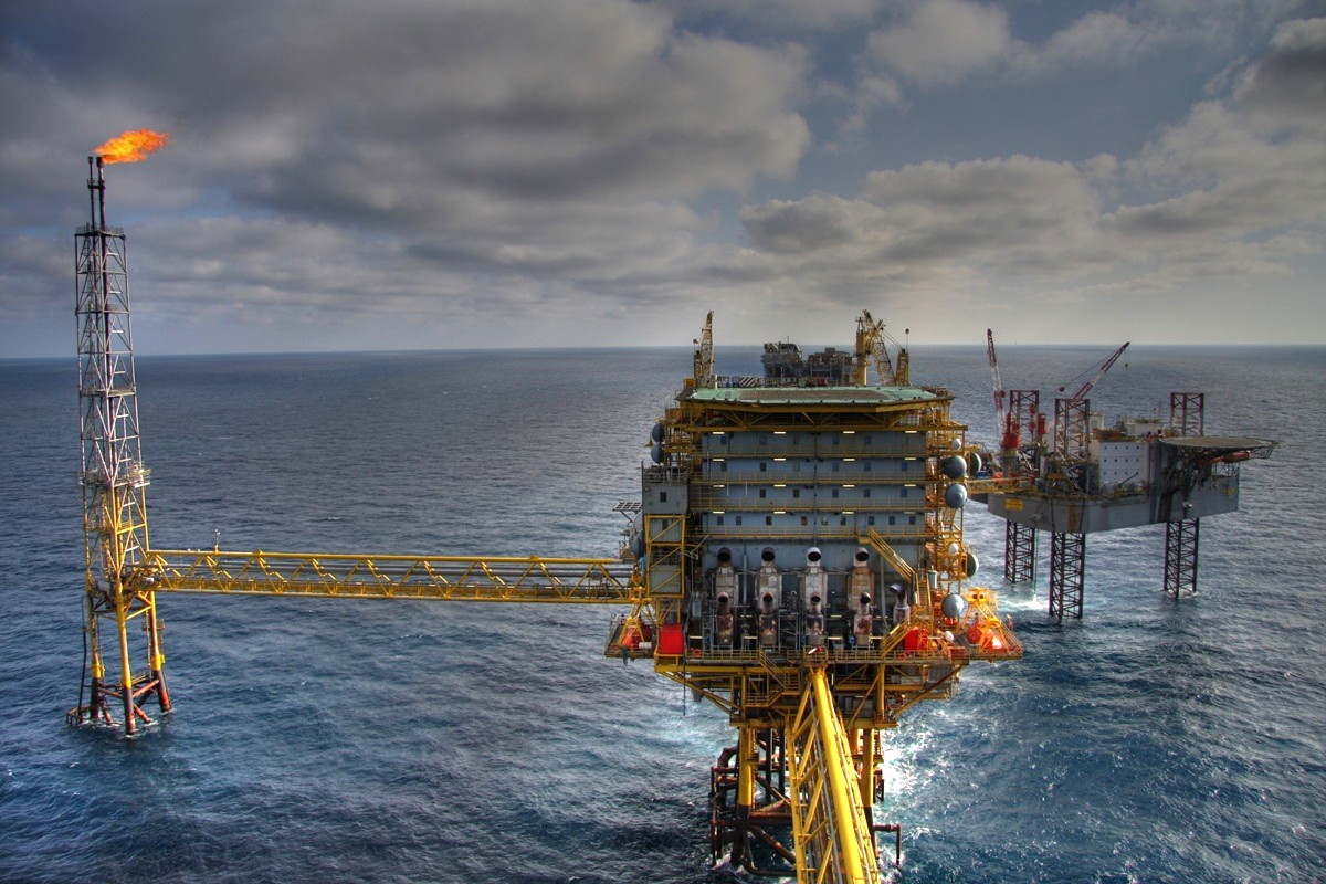 Extraction of Crude Oil from the Sea